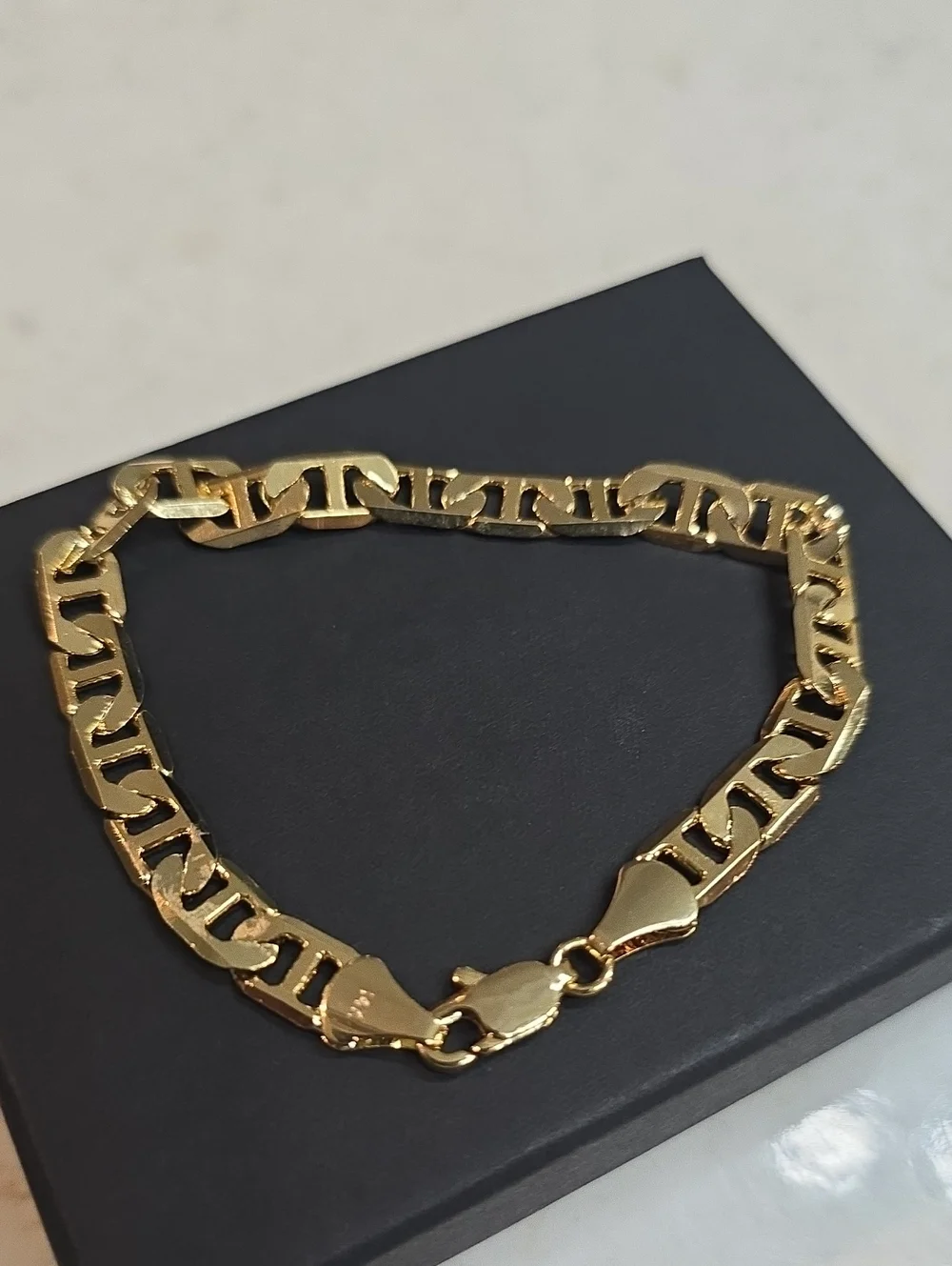 Gold Mariner  Link Chain Bracelet
